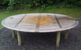 Oval-table-before-treatment